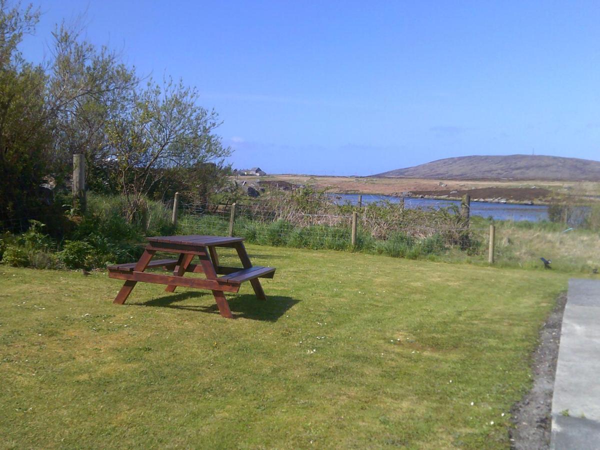 Riverside Cottage Lochboisdale Exterior photo